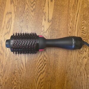 Revlon One Step Hair Dryer and Volumizer Hot Air Brush Black